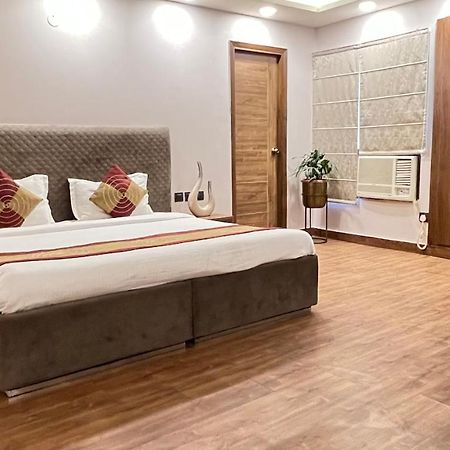 Bed and Breakfast The Dream House à New Delhi Extérieur photo