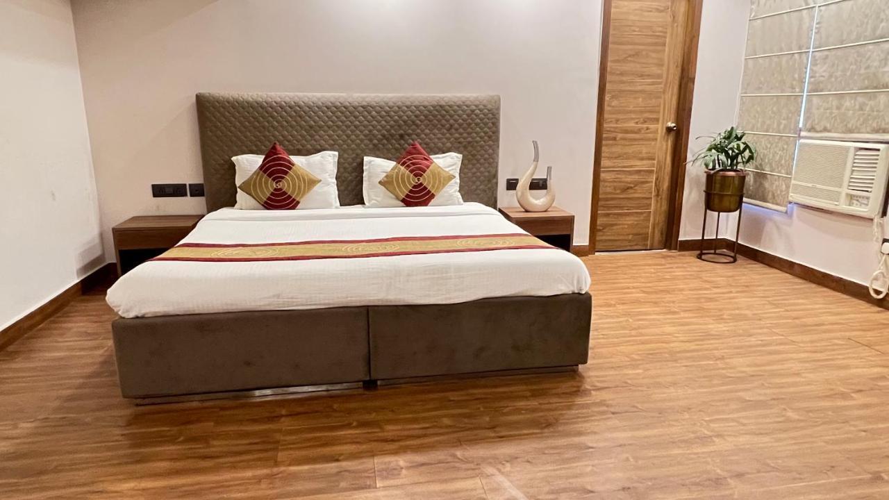 Bed and Breakfast The Dream House à New Delhi Extérieur photo