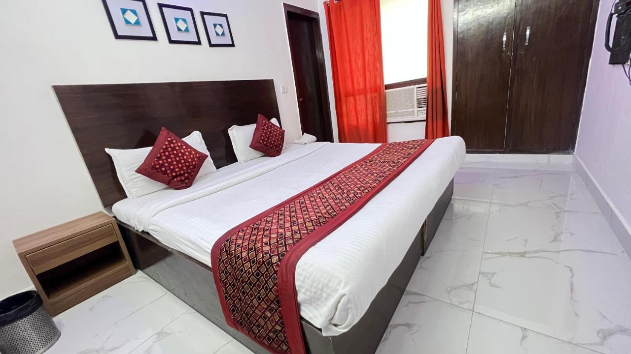 Bed and Breakfast The Dream House à New Delhi Extérieur photo