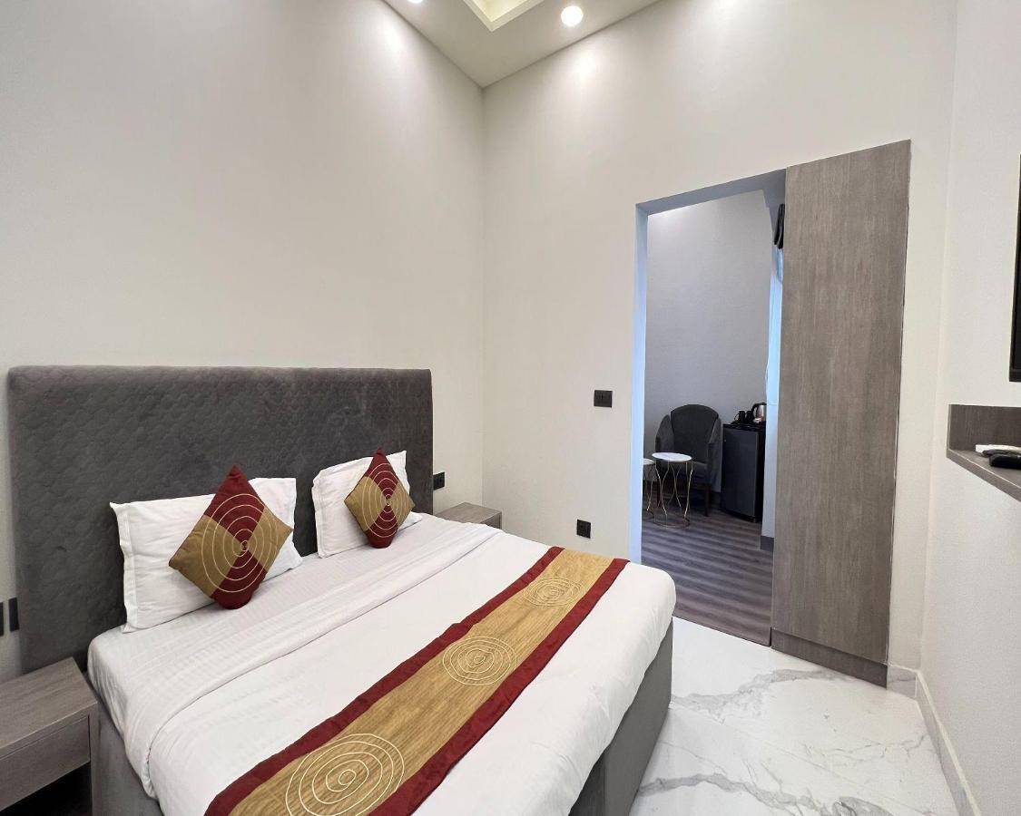 Bed and Breakfast The Dream House à New Delhi Extérieur photo