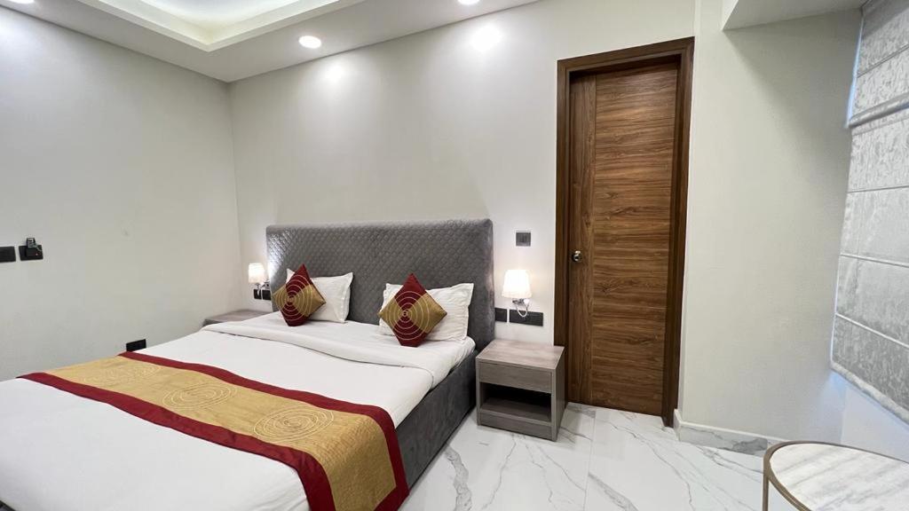 Bed and Breakfast The Dream House à New Delhi Extérieur photo