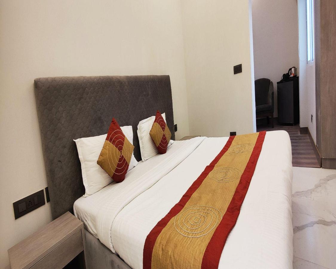 Bed and Breakfast The Dream House à New Delhi Extérieur photo